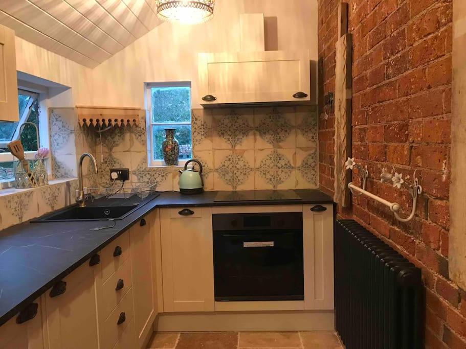Priory Meadow Cottage Long Bennington Esterno foto